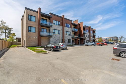 305-263 Butler St, Lucan, ON, N0M2J0 | Card Image