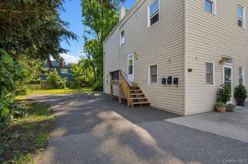 b-7 Idlewild Ave, Cornwall On Hudson, NY, 12520-1158 | Card Image