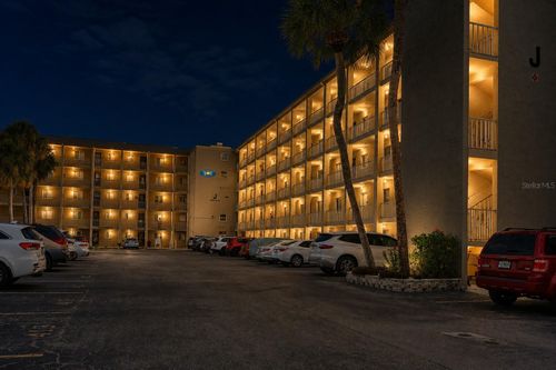 j-312-3607 Lake Bayshore Dr, BRADENTON, FL, 34205-5131 | Card Image