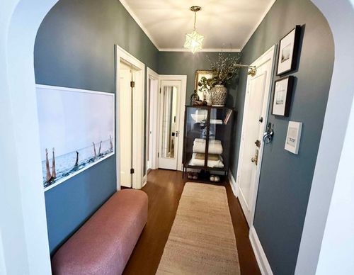 2e-736 Hinman Ave, Evanston, IL, 60202-2575 | Card Image