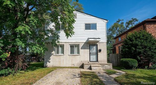 17150 Birwood St, Detroit, MI, 48221-2317 | Card Image