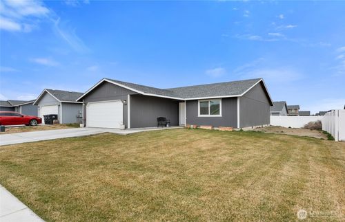 1314 W Polo Ridge Drive, Moses Lake, WA, 98837 | Card Image
