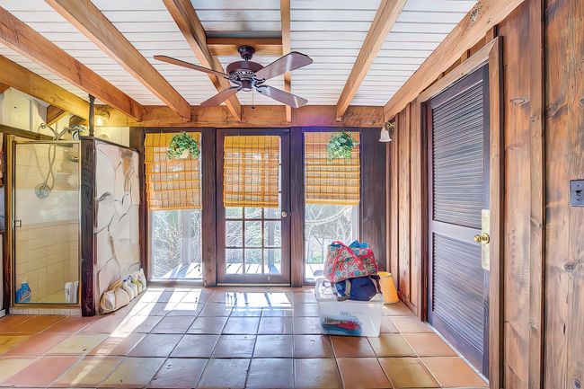 Primary Shower and Walk in Closet | Image 12