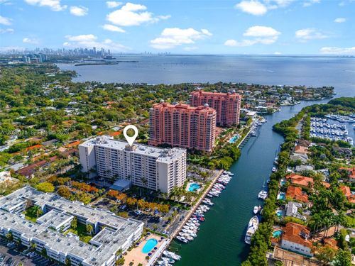 1216-90 Edgewater Dr, Coral Gables, FL, 33133-6942 | Card Image