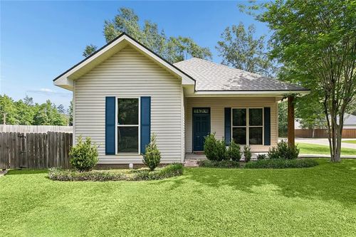 1605 Labarre St, Mandeville, LA, 70448-3942 | Card Image