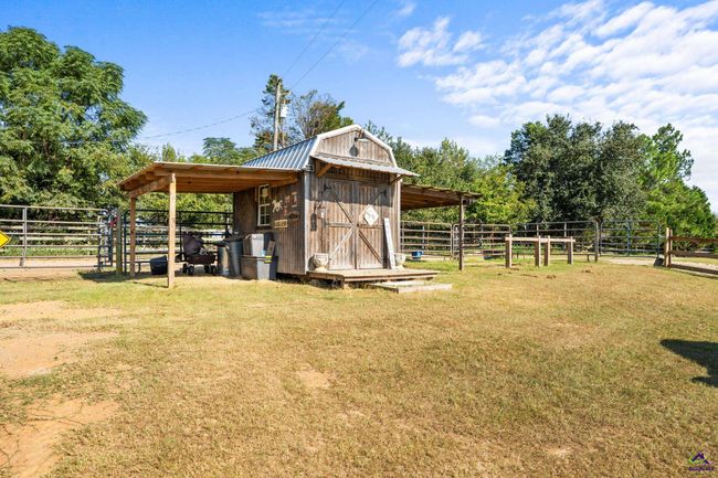 1617 Dublin Eastman Rd, House other with 5 bedrooms, 3 bathrooms and null parking in Dexter GA | Image 56