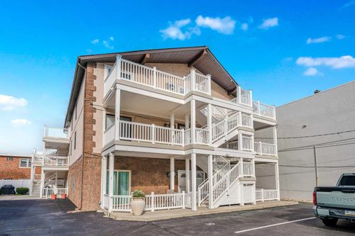 8-9609 Pacific Ave, Margate, NJ, 08402 | Card Image