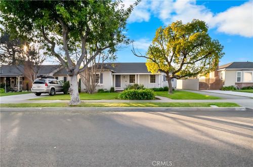 1045 Manley Dr, San Gabriel, CA, 91776-2952 | Card Image