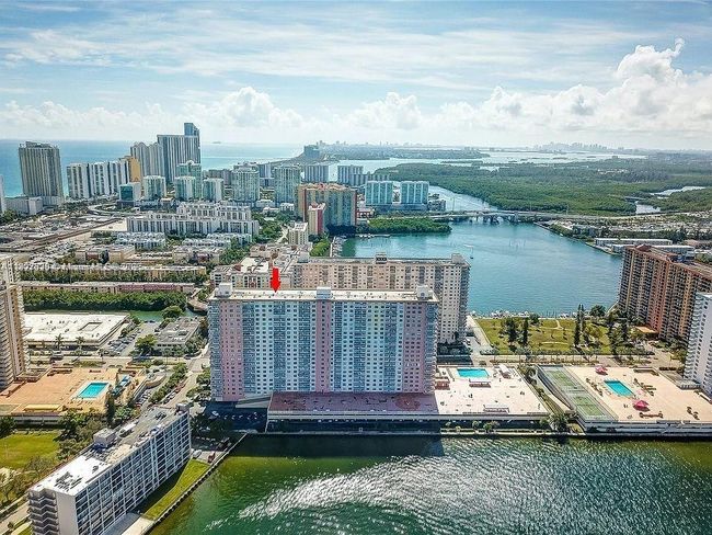 APT-115 - 251 174 Th St, Condo with 1 bedrooms, 2 bathrooms and null parking in Sunny Isles Beach FL | Image 14