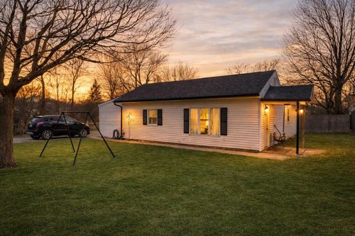 126 Oak St, Saint Paris, OH, 43072-9527 | Card Image