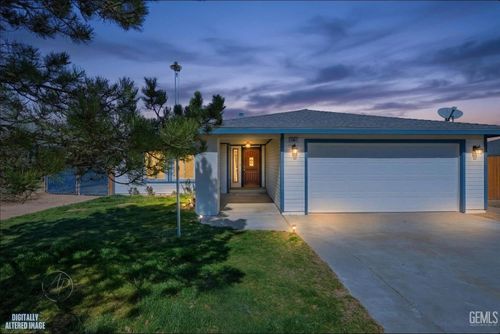 19817 Mesa Drive, Tehachapi, CA, 93561 | Card Image