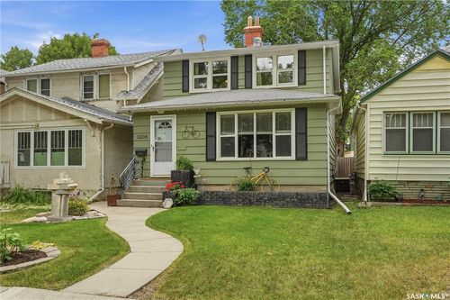 3208 Victoria Ave, Regina, SK, S4T1L4 | Card Image
