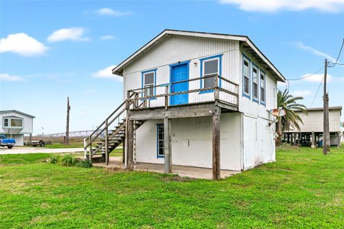 415 Treaty Dr, Surfside Beach, TX, 77541-9176 | Card Image