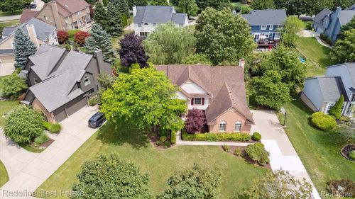 2841 Treyburn Ln, West Bloomfield, MI, 48324-4108 | Card Image