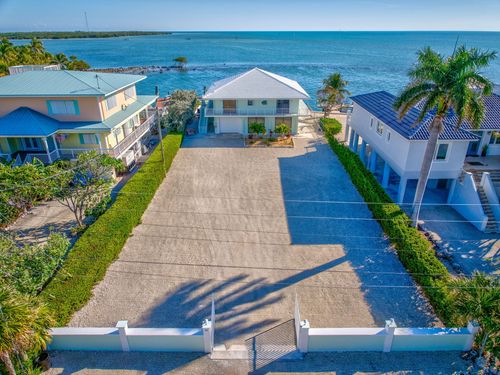 33 Kyle Way S, Marathon, FL, 33050-2007 | Card Image