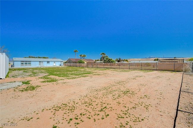 235 Tres Lobos St, House other with 3 bedrooms, 2 bathrooms and null parking in Overton NV | Image 48