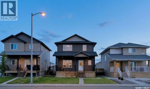 212 Martens Lane, Warman, SK, S0K4S3 | Card Image