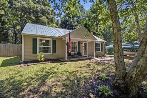 4487 Fountain Dr, Gillsville, GA, 30543-9606 | Card Image