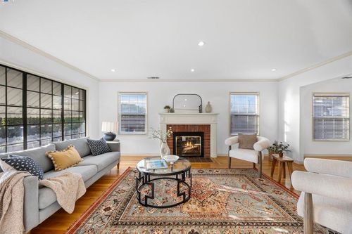 14850 Donna St, San Leandro, CA, 94578-3515 | Card Image