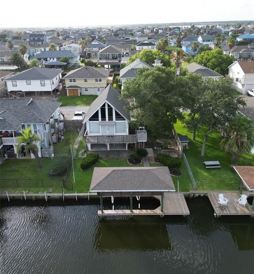 684 Warsaw St, Bayou Vista, TX, 77563-2606 | Card Image