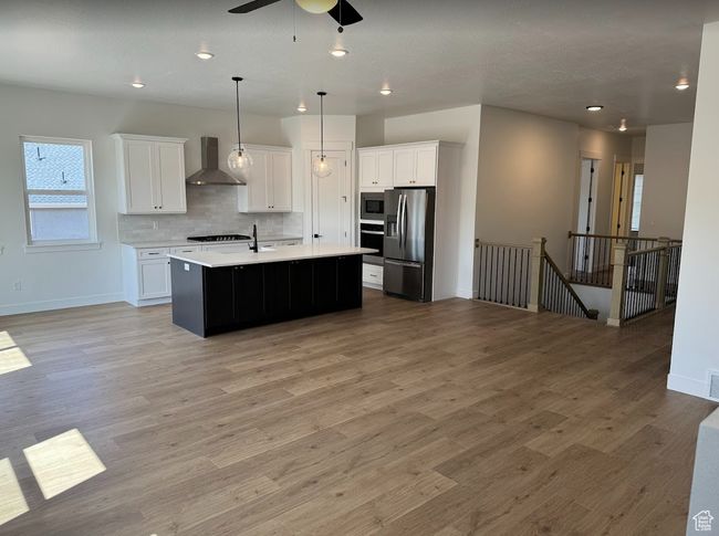 1226 Crest Dale Ln, House other with 3 bedrooms, 2 bathrooms and 2 parking in Santaquin UT | Image 4