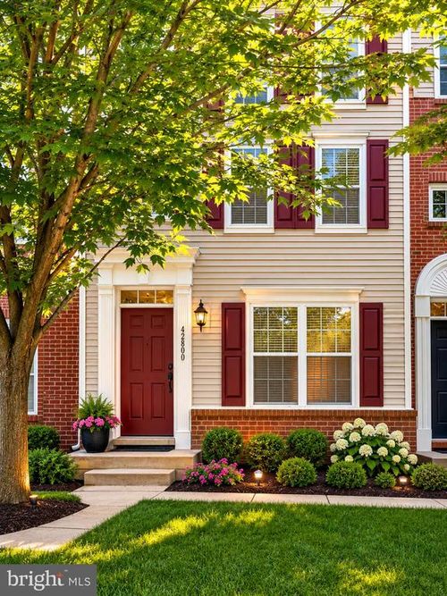 42800 San Sebastian Ter, CHANTILLY, VA, 20152-6737 | Card Image