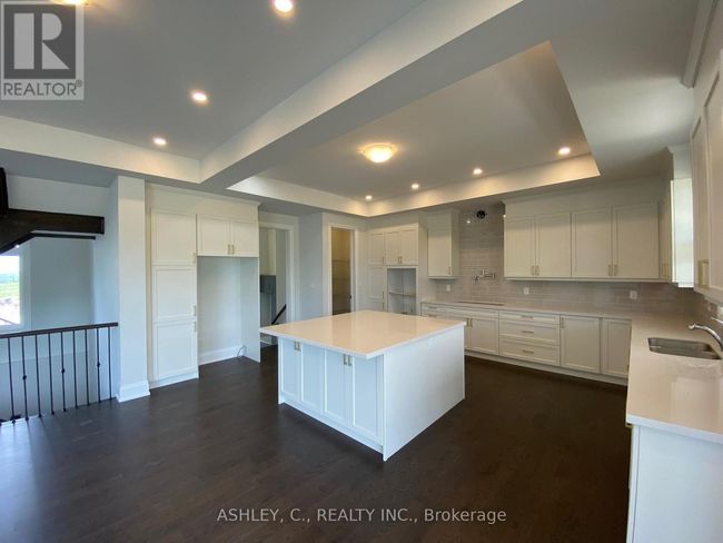 48 William Crisp Dr, House other with 4 bedrooms, 4 bathrooms and 12 parking in Alton ON | Image 7