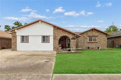 4036 Post Dr, Harvey, LA, 70058-2257 | Card Image