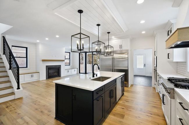 Open floor plan is great for modern lifestyle and entertaining. Pictures of previously built house. | Image 11