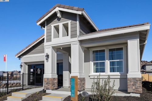 1532 Millennium Way, Fairfield, CA, 94533-7161 | Card Image