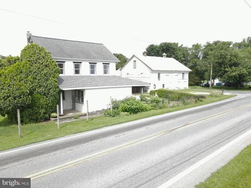 1411 Maytown Rd, ELIZABETHTOWN, PA, 17022-9317 | Card Image