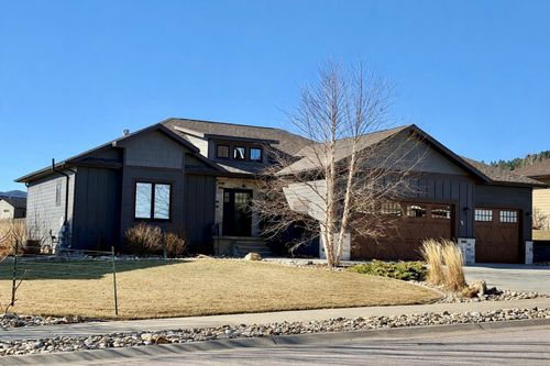 8037 Brooks Loop, Spearfish, SD, 57783-6307 | Card Image