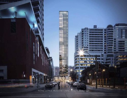 604-327 King St W, Toronto, ON, M5V0W7 | Card Image