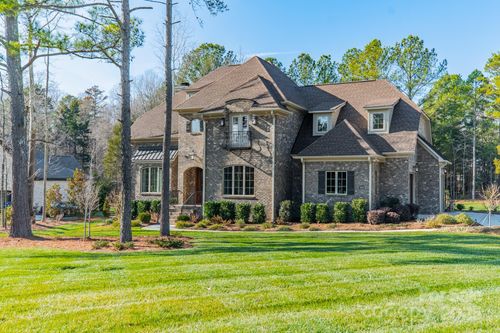 7819 Silver Maple Ln, Mint Hill, NC, 28227-7695 | Card Image