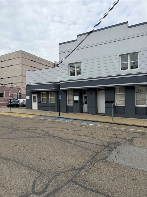 b-120 S Washington St, Butler, PA, 16001-5752 | Card Image