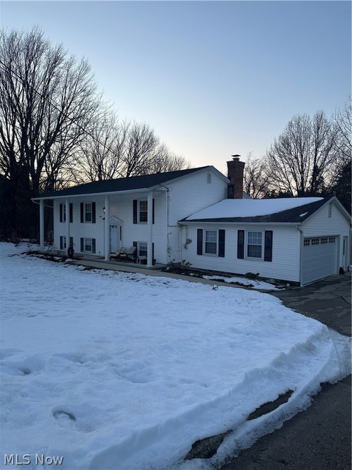 80 Ridgecrest Dr, Painesville, OH, 44077-5157 | Card Image