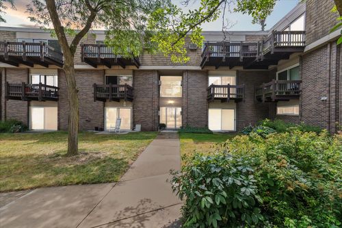 apt-204-250 N Liberty St, Belleville, MI, 48111-2666 | Card Image