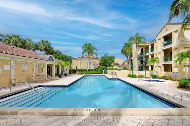 APT-811 - 833 Riverside Dr, Condo with 2 bedrooms, 1 bathrooms and null parking in Coral Springs FL | Image 24