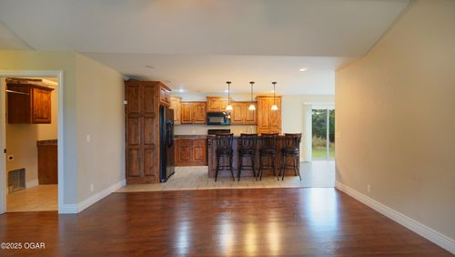 597 W Fountain Rd, Webb City, MO, 64870-2952 | Card Image