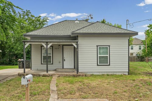 4214 Johnson St, Greenville, TX, 75401-5744 | Card Image