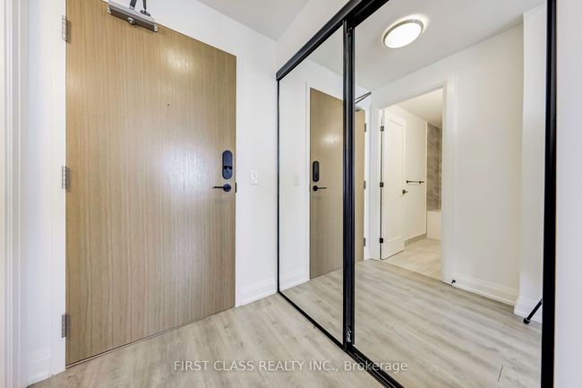 904 - 2369 Danforth Ave, Condo with 2 bedrooms, 2 bathrooms and null parking in Toronto ON | Image 10