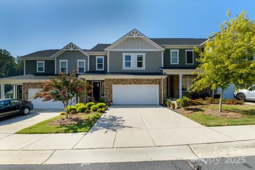 8119 Merryvale Ln, Charlotte, NC, 28214-2658 | Card Image