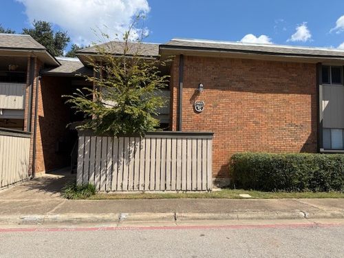 203-2805 Lineville Dr, Farmers Branch, TX, 75234-6380 | Card Image