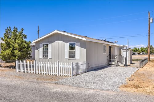 290 W Liberty St, Pahrump, NV, 89048-4981 | Card Image