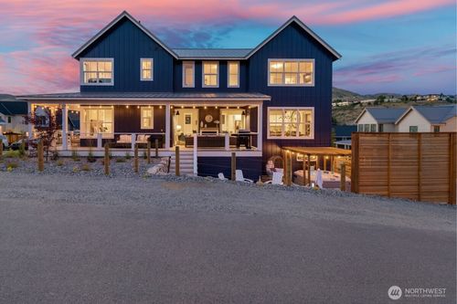 217 Bluebell Ln, Chelan, WA, 98816 | Card Image