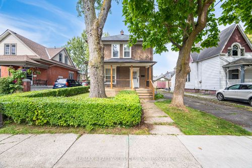 84 State St, Welland, ON, L3B4K5 | Card Image