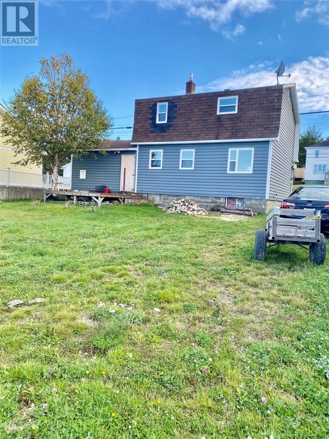 47A Main St S, House other with 3 bedrooms, 2 bathrooms and null parking in Glovertown NL | Image 8