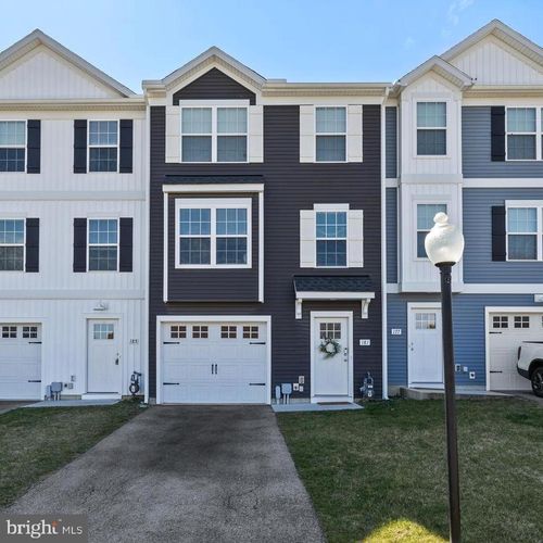 34 Penstock Ln, Gettysburg, PA, 17325-8452 | Card Image