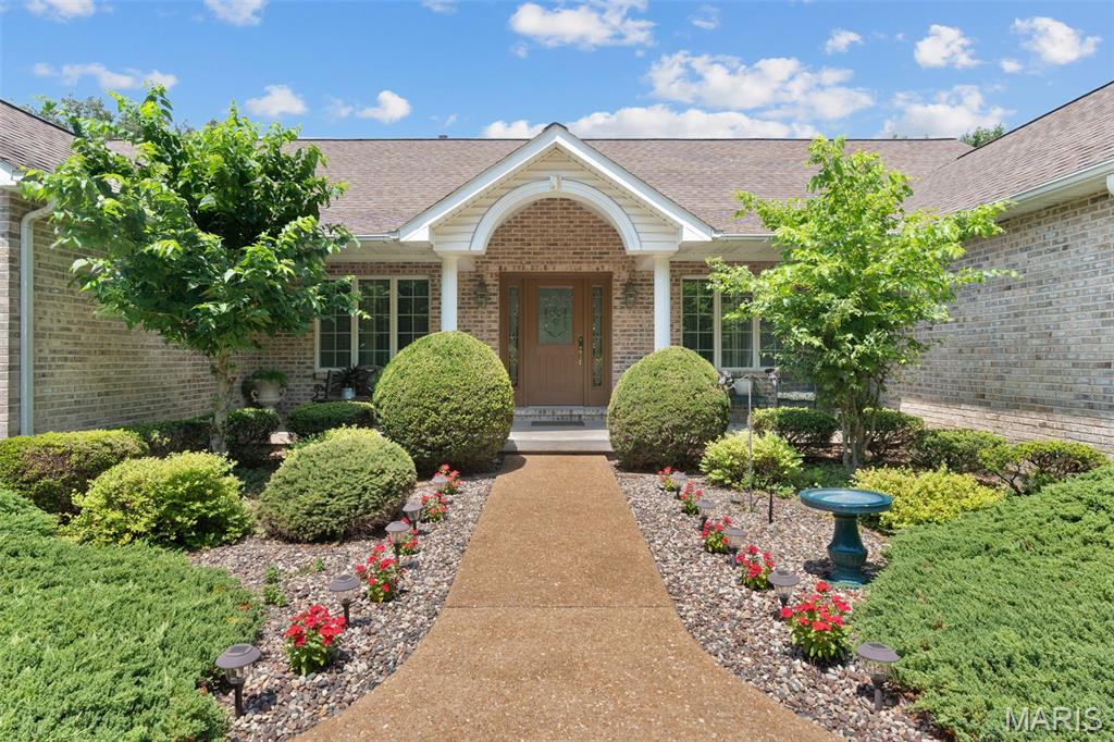 Residential in Villa Ridge