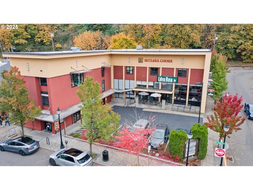 900 Main St, Oregon City, OR, 97045-1834 | Card Image